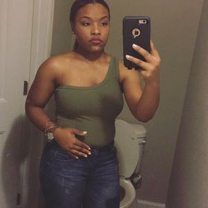 one shoulder bodysuit!